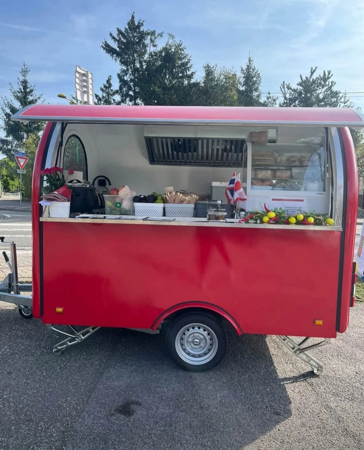 Foodtruck rouge Thaï Jap’ à Reichstett